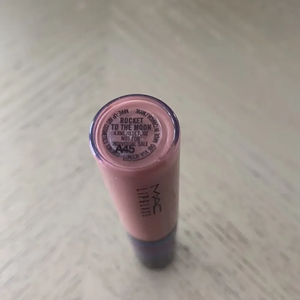 MAC COSMETICS lipglass rocket to the moon. NWOB